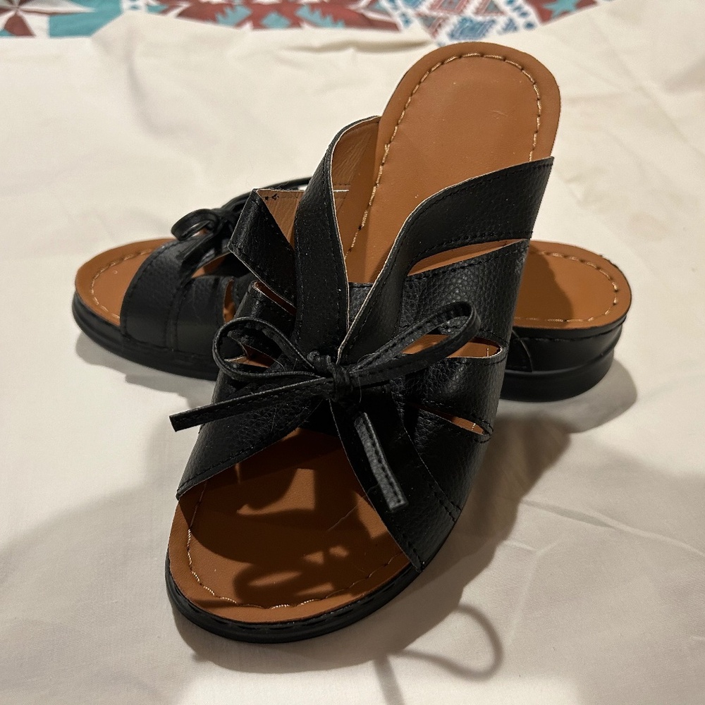 Sandles
